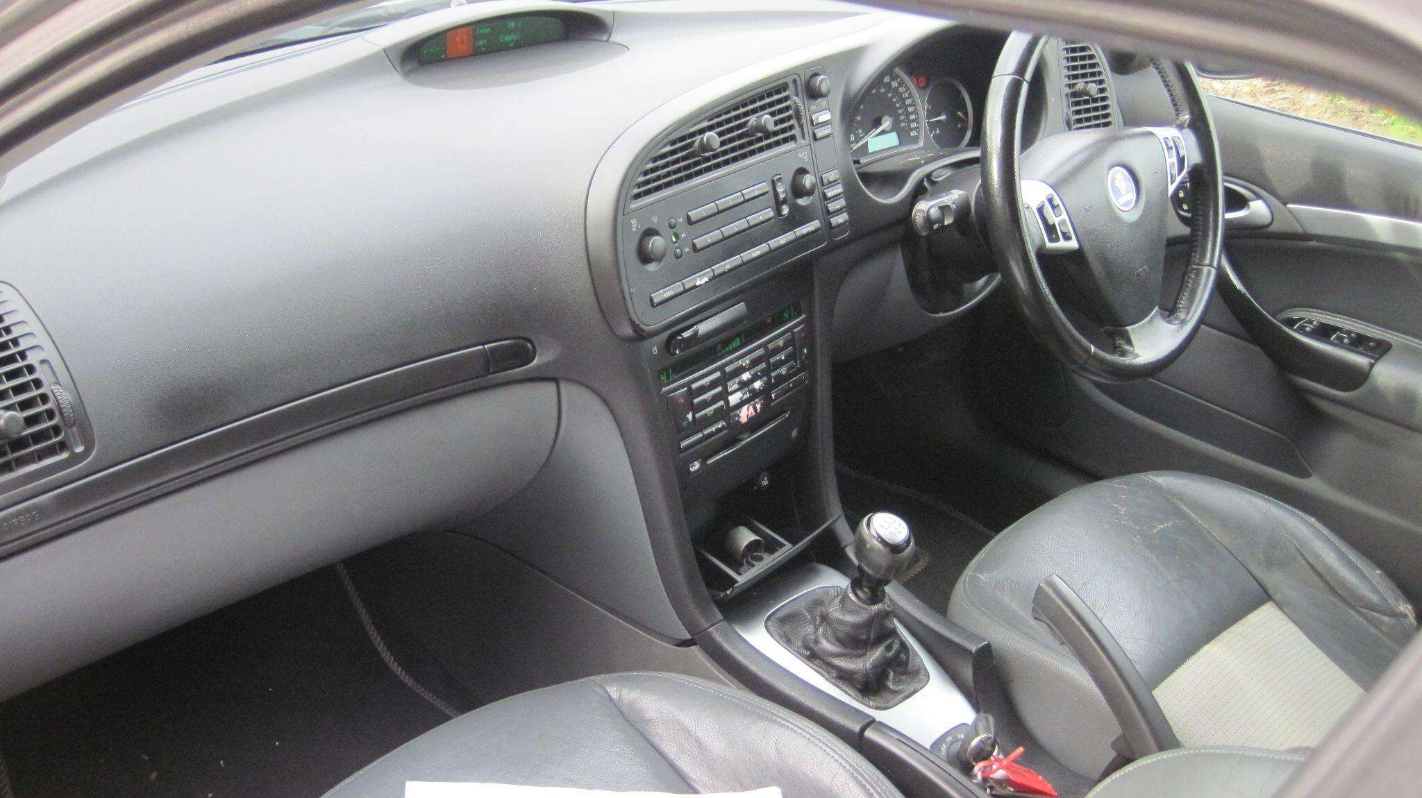 2004 SAAB 9-3 2004 SAAB 9-3