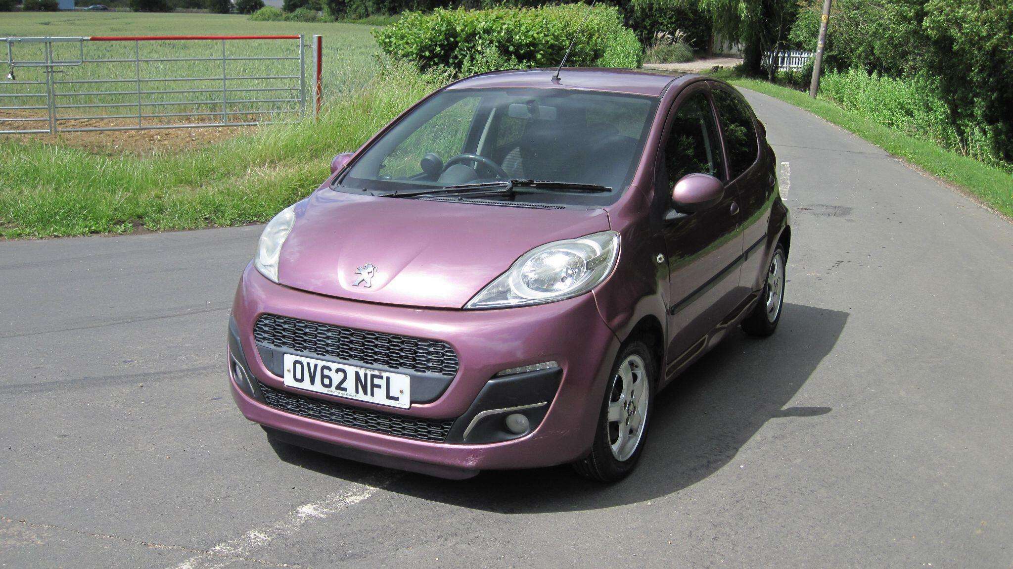 A 2012 PEUGEOT 107 1.0 12V Allure Euro 5 5dr A 2012 PEUGEOT 107 1.0 12V Allure Euro 5 5dr