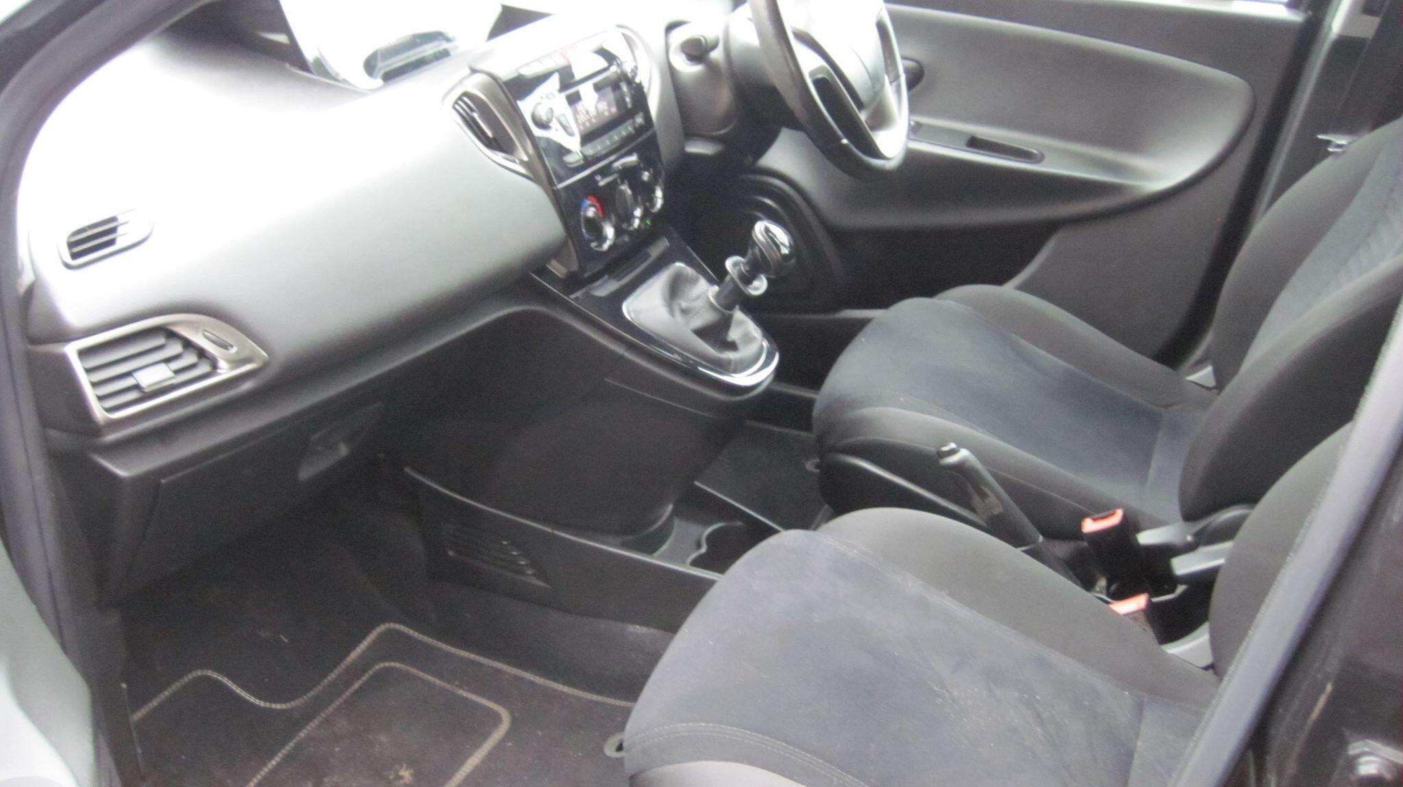 2013 CHRYSLER YPSILON 2013 CHRYSLER YPSILON