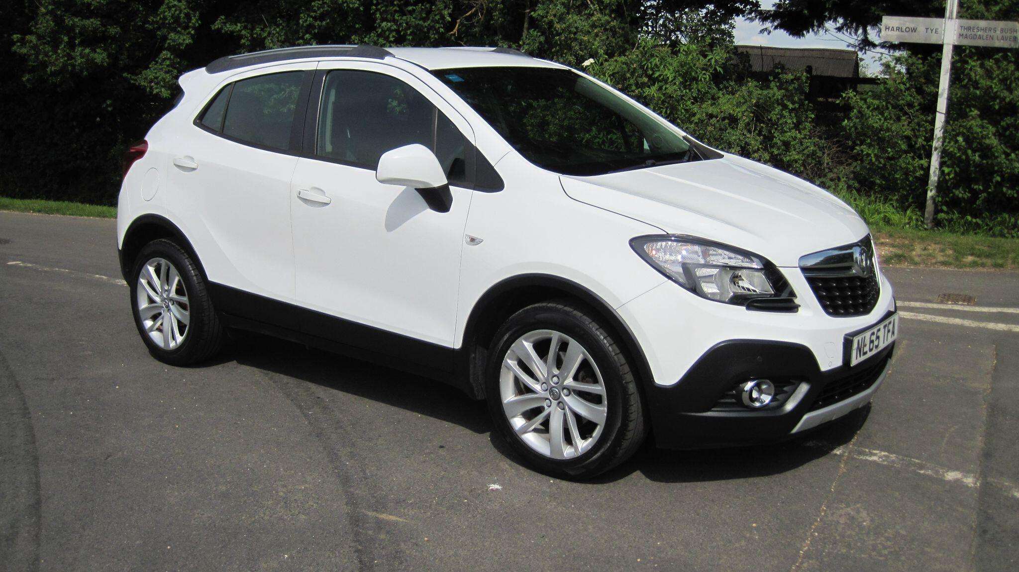 A 2015 VAUXHALL MOKKA 1.6i Exclusiv 2WD Euro 6 (s/s) 5dr A 2015 VAUXHALL MOKKA 1.6i Exclusiv 2WD Euro 6 (s/s) 5dr