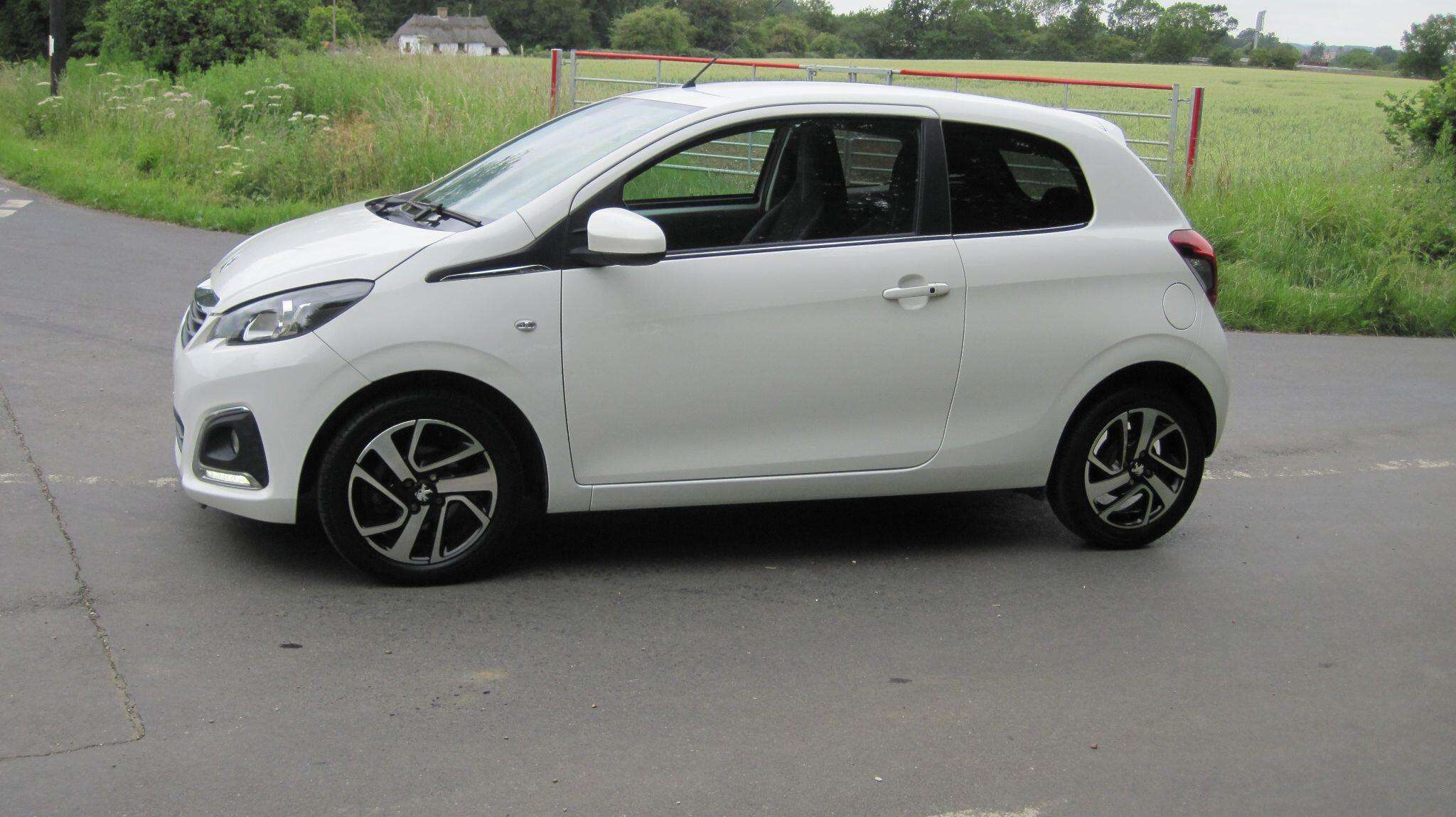 2016 PEUGEOT 108 2016 PEUGEOT 108