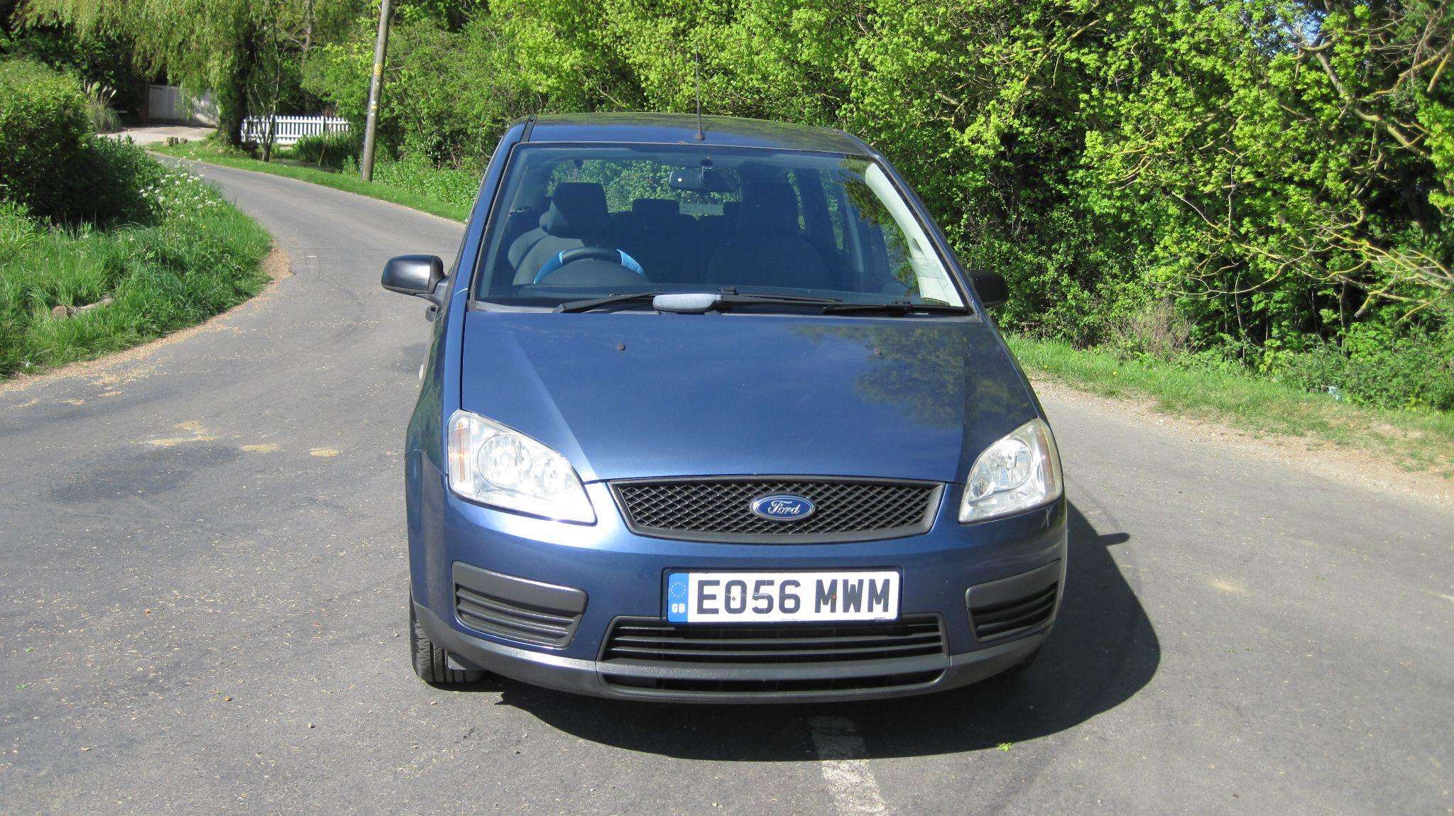 A 2006 FORD FOCUS C-MAX 1.6 16v LX 5dr A 2006 FORD FOCUS C-MAX 1.6 16v LX 5dr