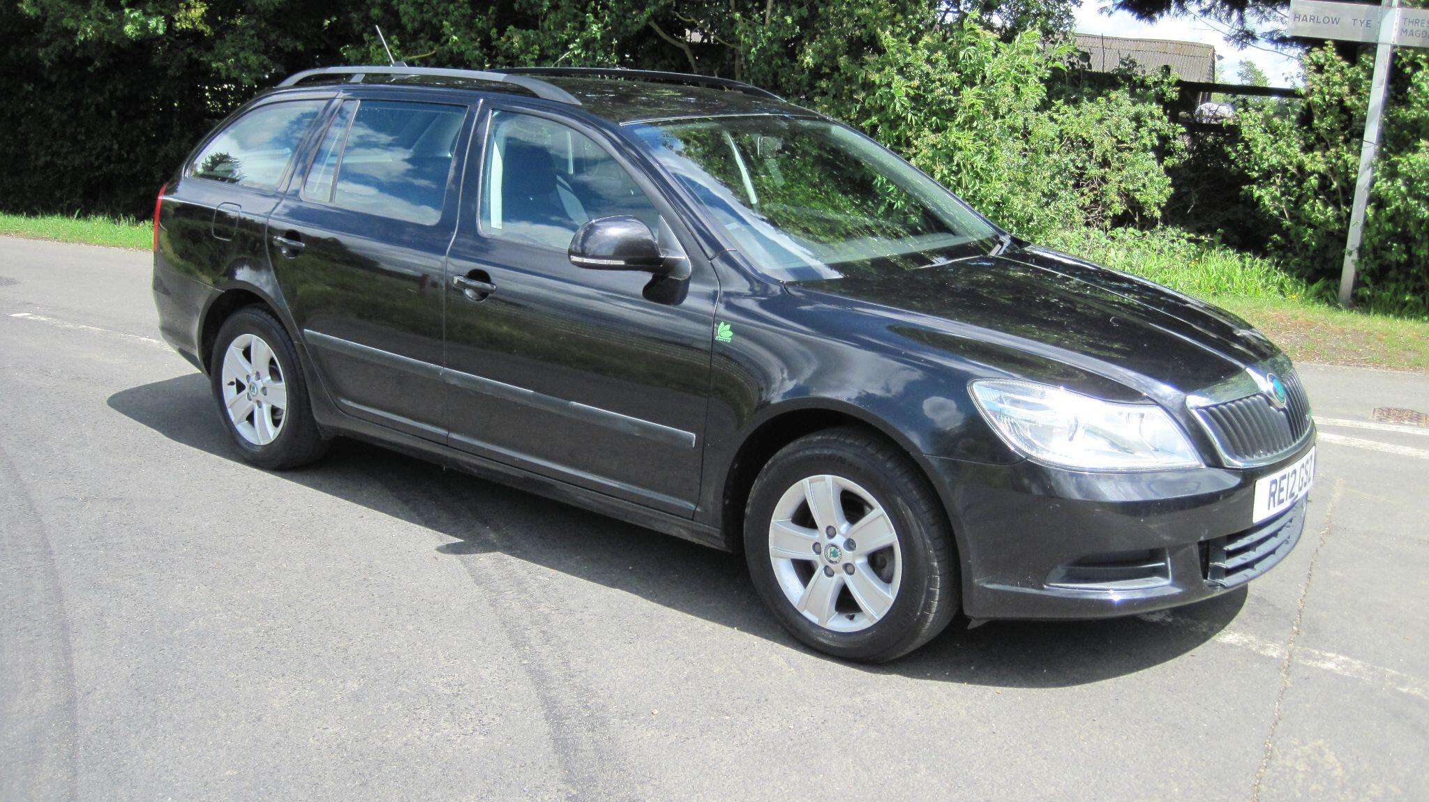 A 2012 SKODA OCTAVIA 1.6 TDI GreenLine II Euro 5 (s/s) 5dr A 2012 SKODA OCTAVIA 1.6 TDI GreenLine II Euro 5 (s/s) 5dr