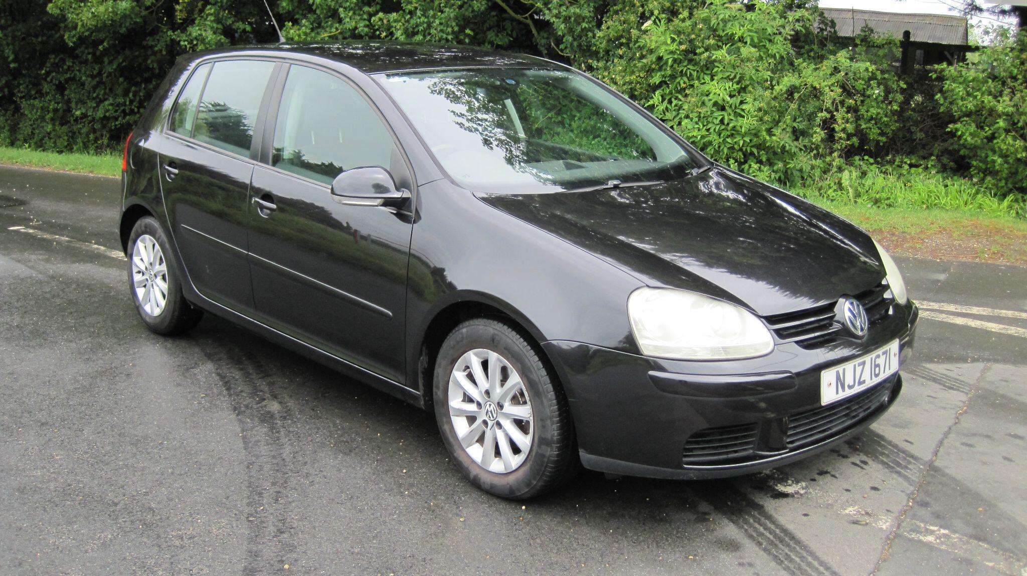 A 2007 VOLKSWAGEN GOLF 1.6 FSI Match 5dr A 2007 VOLKSWAGEN GOLF 1.6 FSI Match 5dr