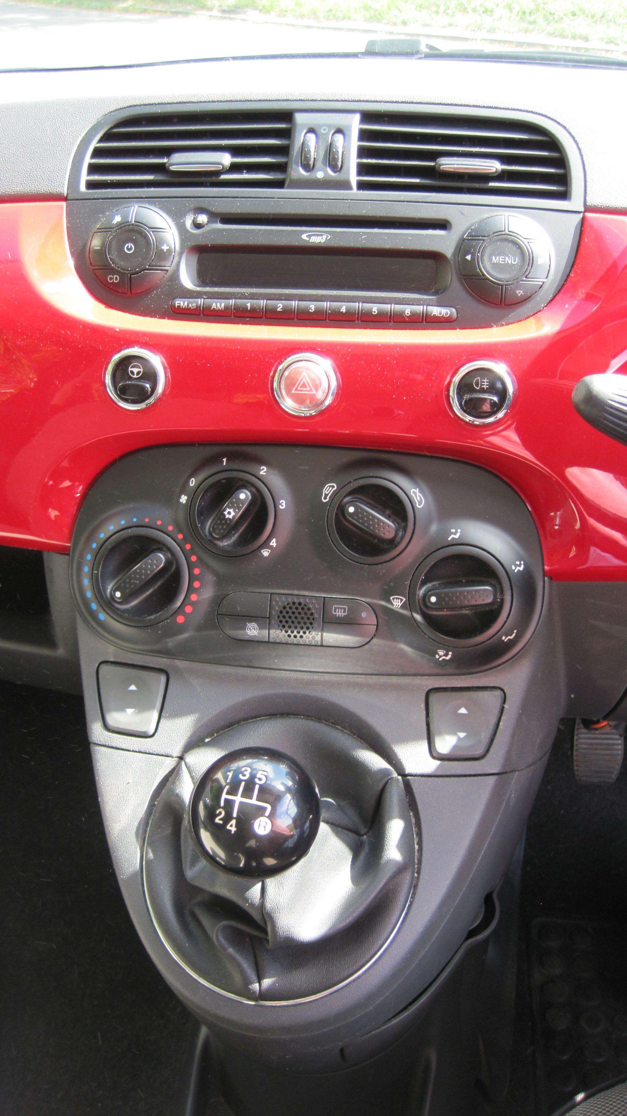 2013 FIAT 500 2013 FIAT 500