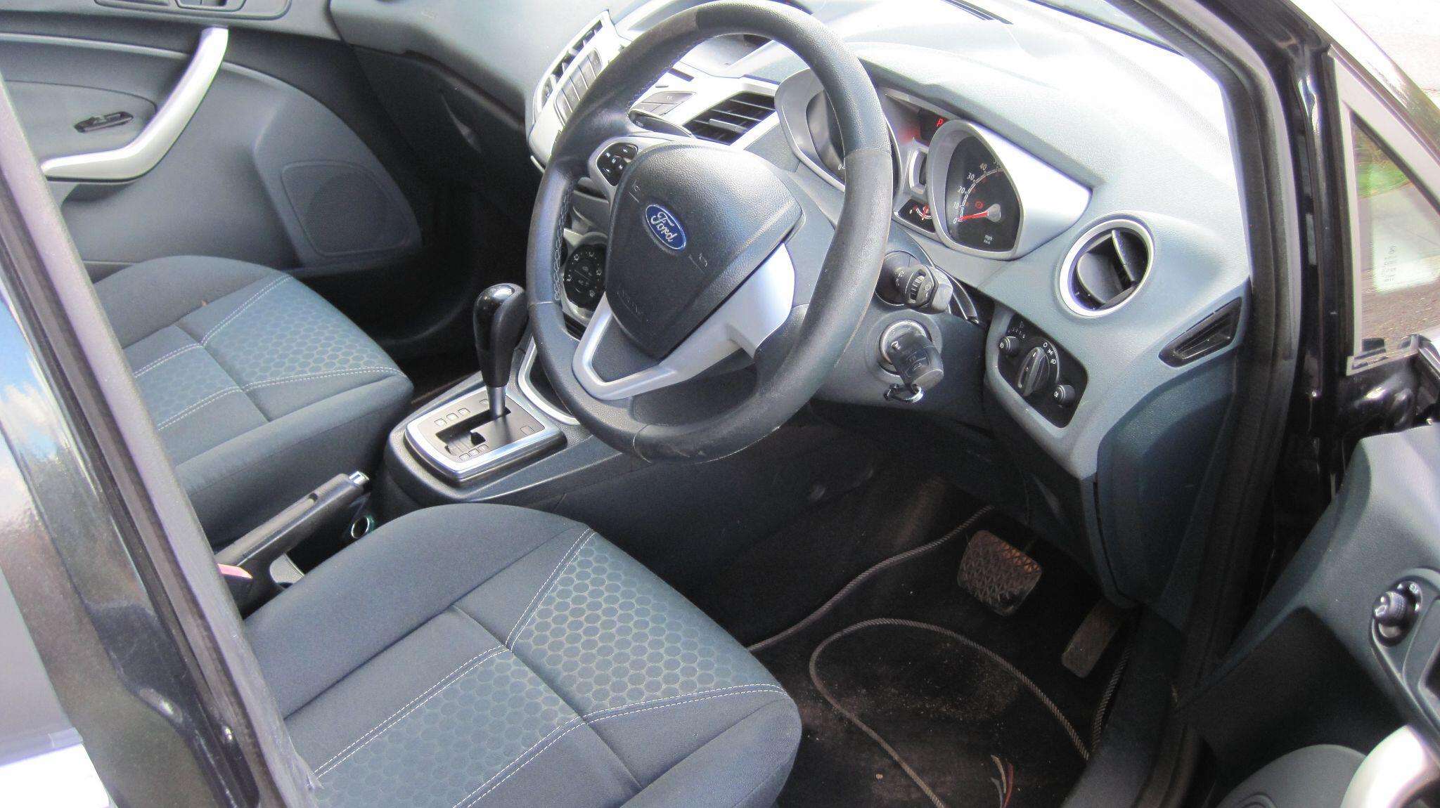 2011 FORD FIESTA 2011 FORD FIESTA