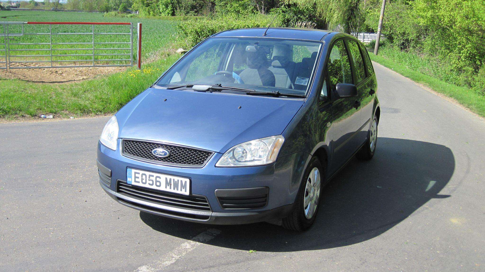 A 2006 FORD FOCUS C-MAX 1.6 16v LX 5dr A 2006 FORD FOCUS C-MAX 1.6 16v LX 5dr
