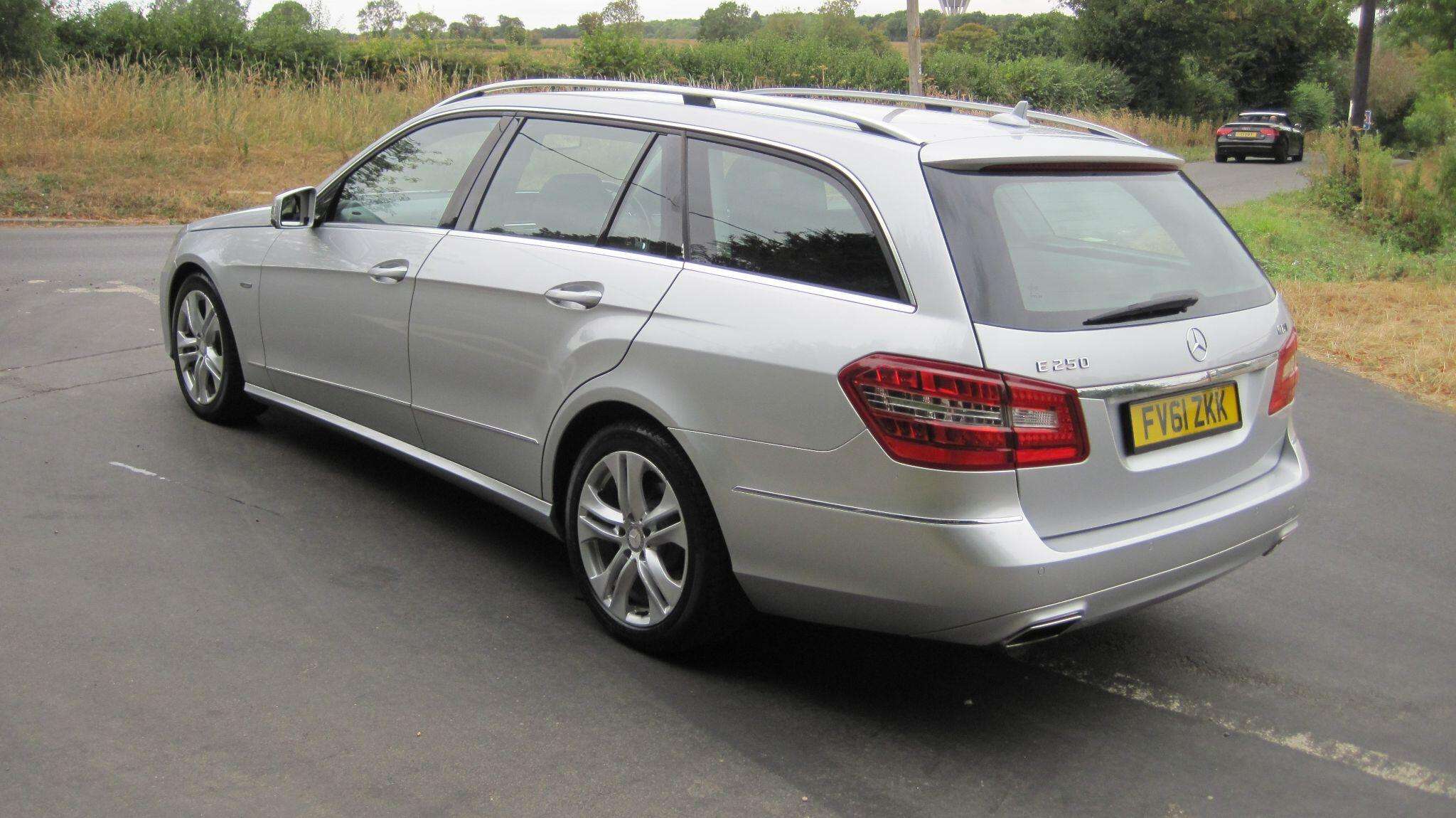 2011 MERCEDES-BENZ E CLASS 2011 MERCEDES-BENZ E CLASS