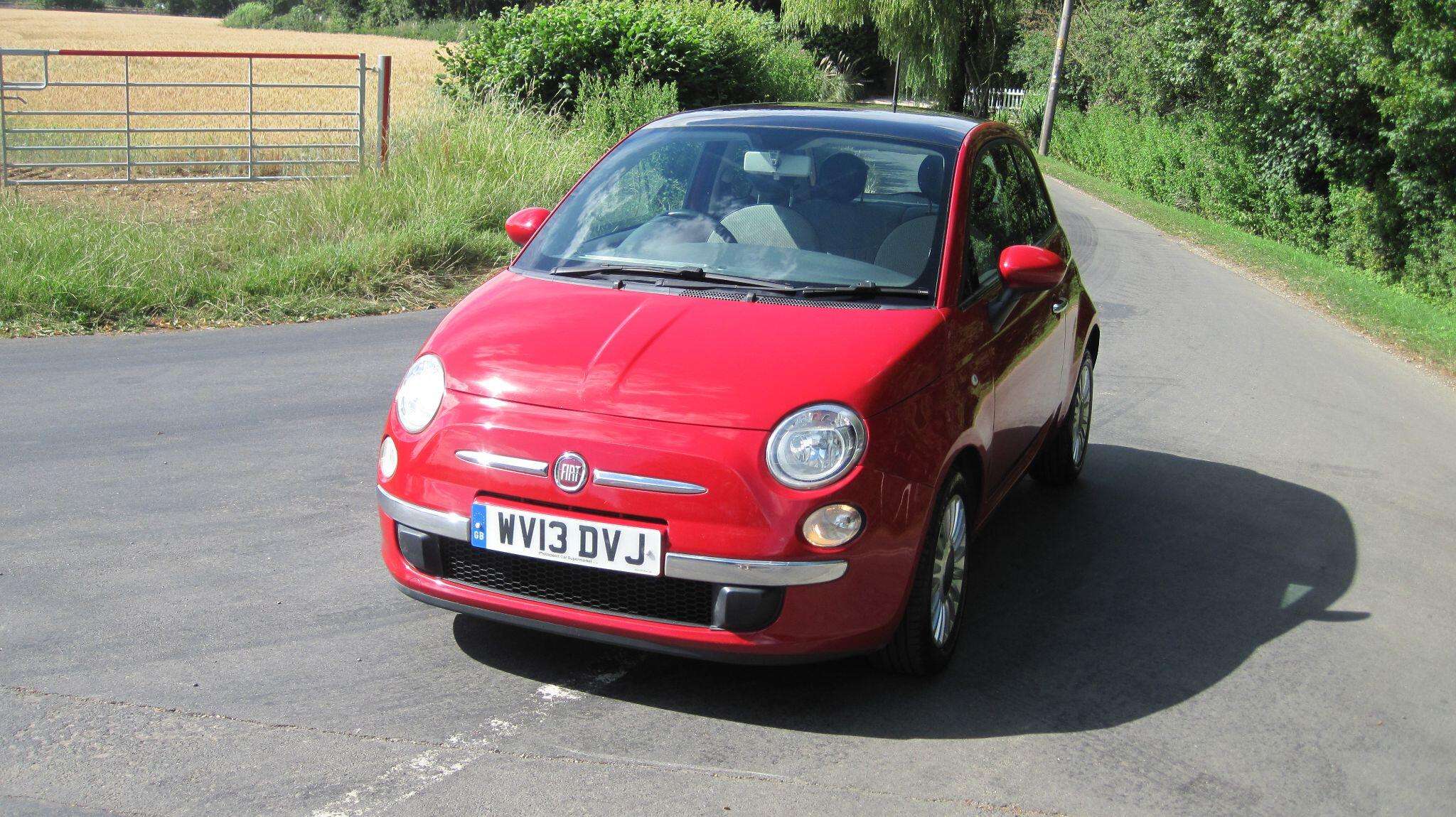 A 2013 FIAT 500 1.2 Lounge Euro 4 3dr A 2013 FIAT 500 1.2 Lounge Euro 4 3dr