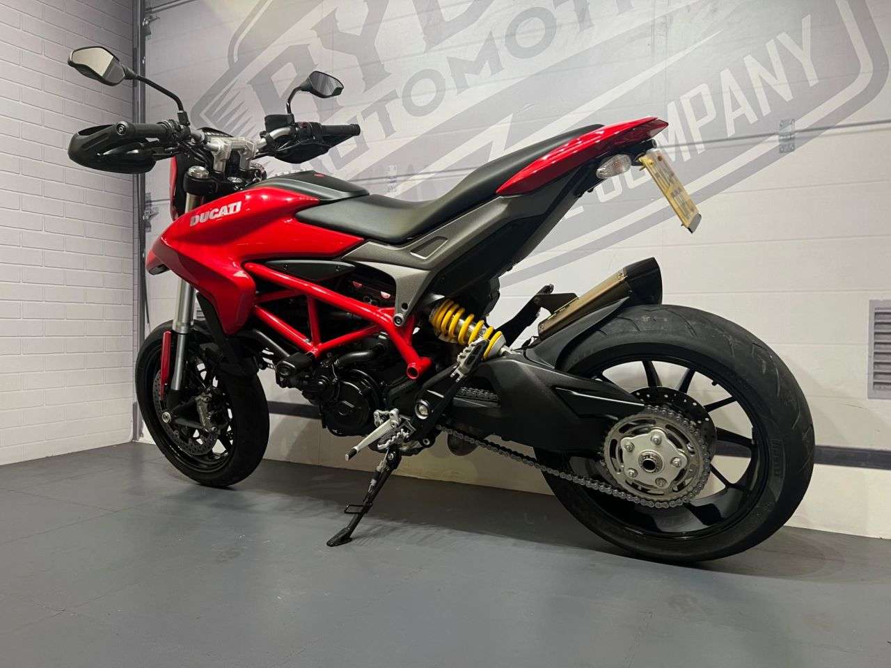 2015 DUCATI HYPERMOTARD 2015 DUCATI HYPERMOTARD