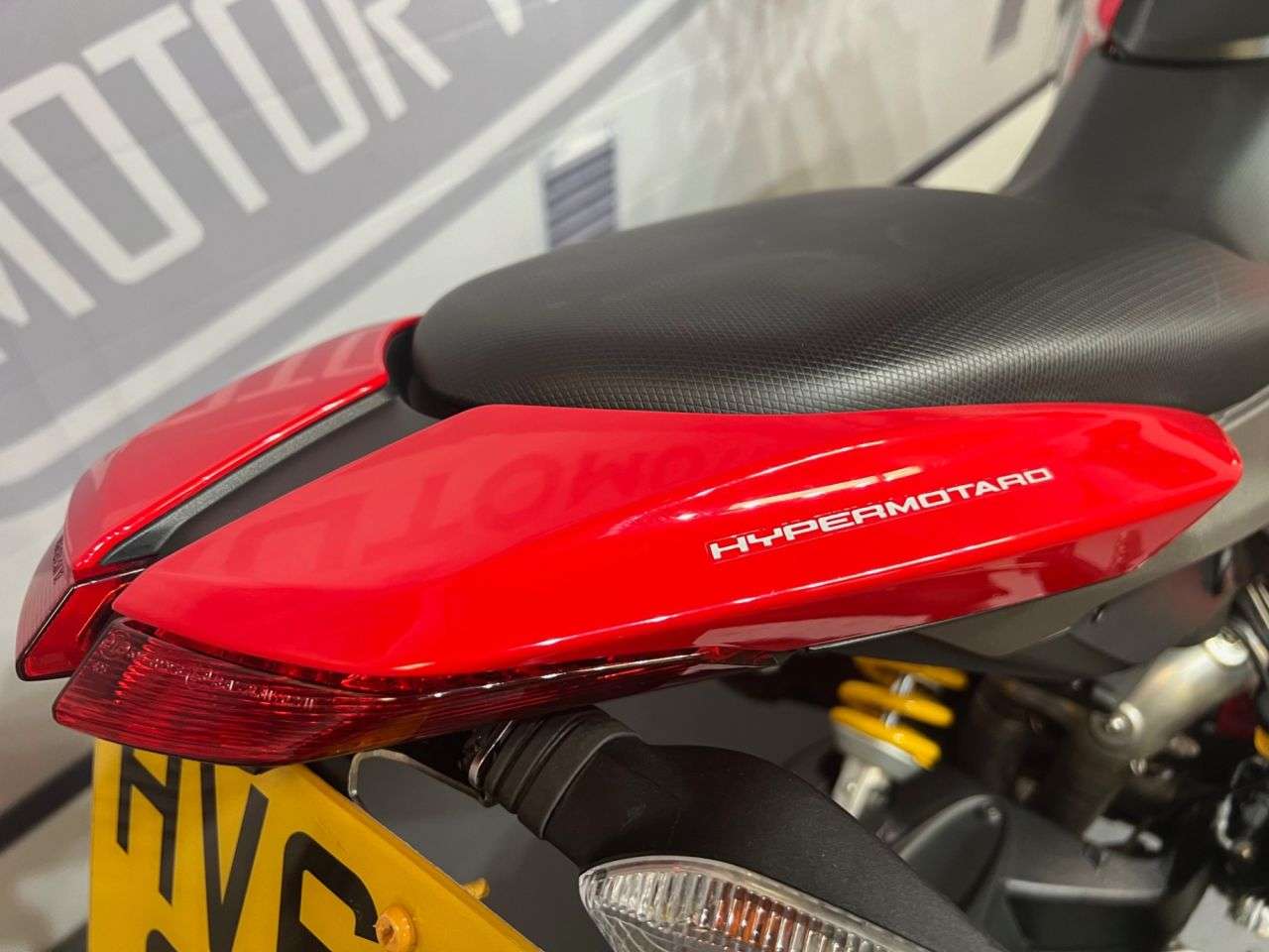 2015 DUCATI HYPERMOTARD 2015 DUCATI HYPERMOTARD