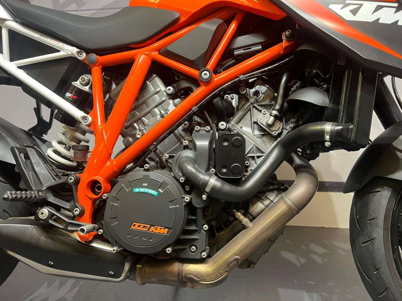 2014 KTM 1290 SUPER DUKE R 2014 KTM 1290 SUPER DUKE R