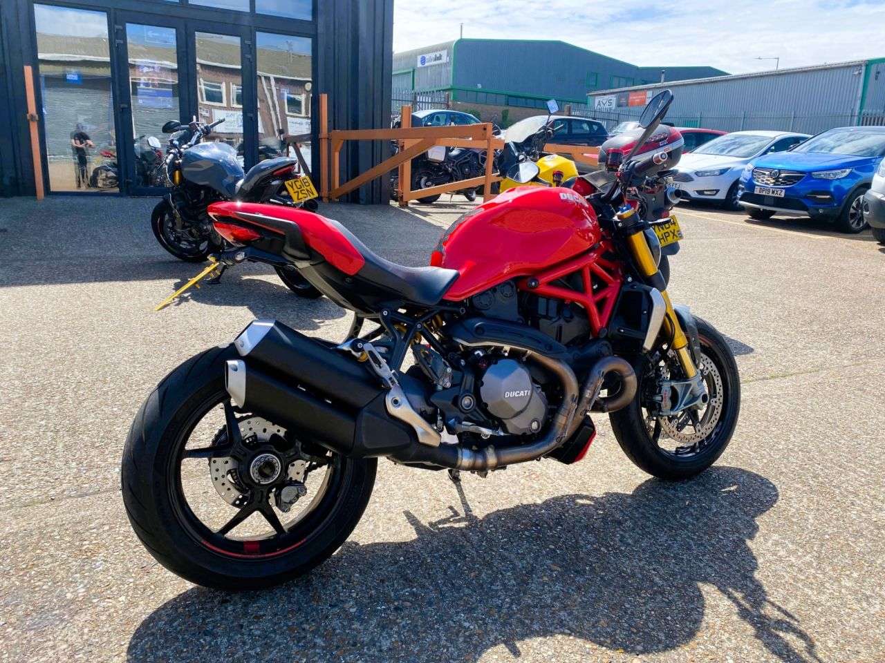 2017 DUCATI MONSTER 1200 2017 DUCATI MONSTER 1200
