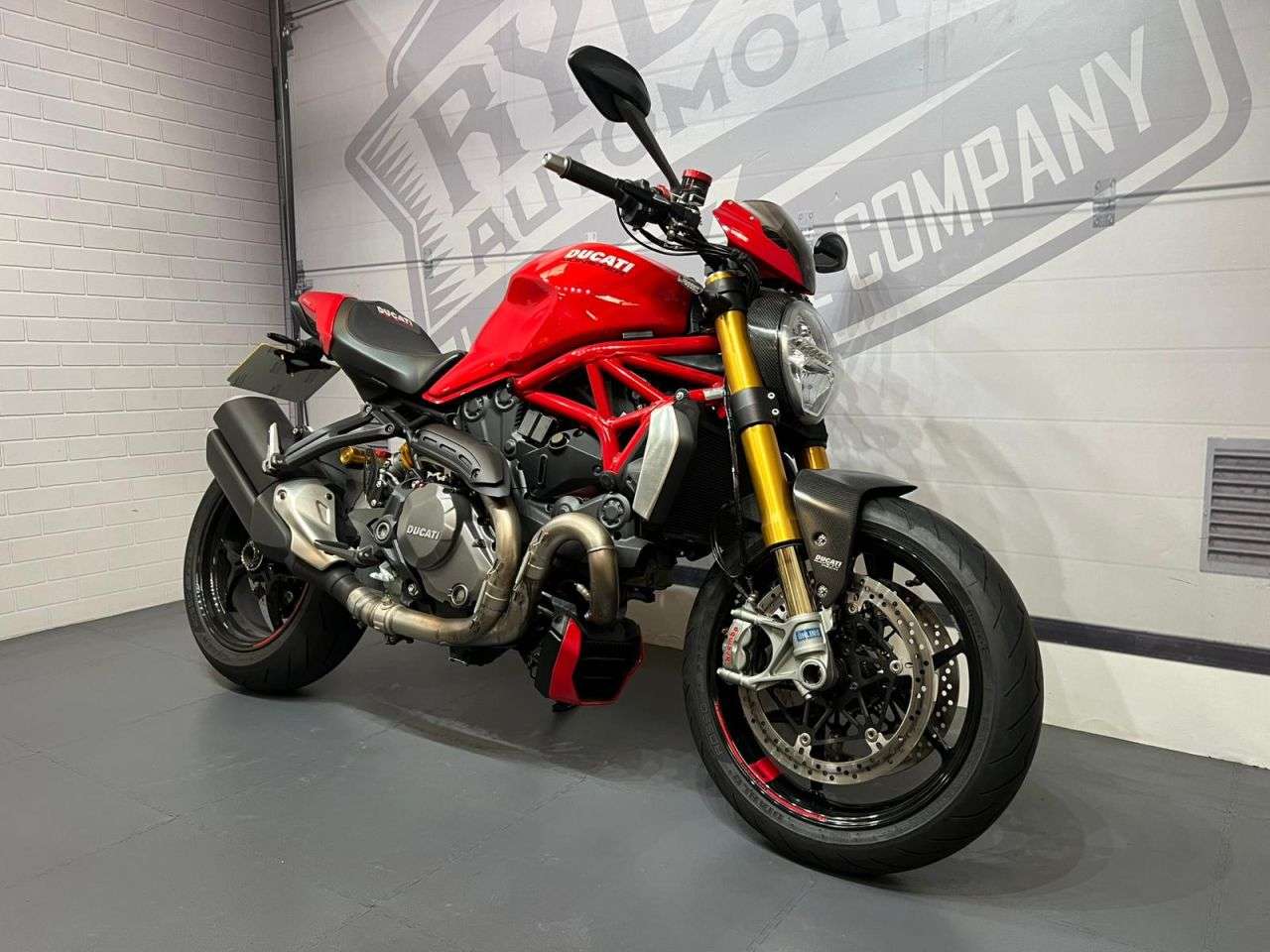 2017 DUCATI MONSTER 1200 2017 DUCATI MONSTER 1200