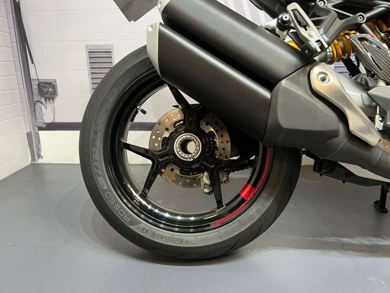 2017 DUCATI MONSTER 1200 2017 DUCATI MONSTER 1200