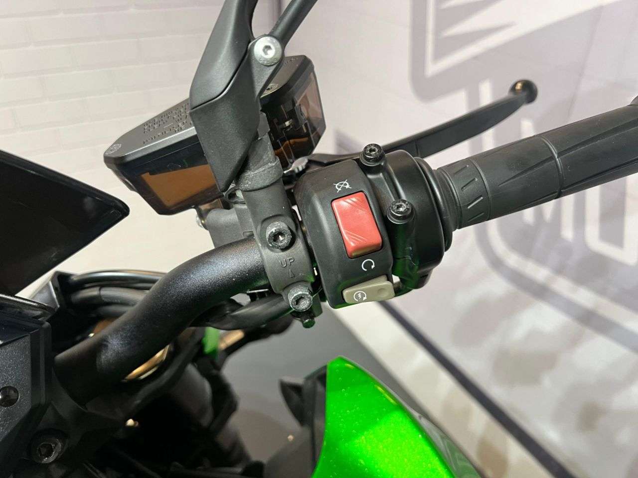 2016 KAWASAKI Z1000 2016 KAWASAKI Z1000