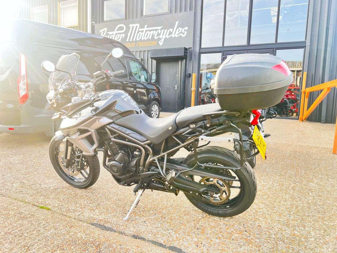 2016 TRIUMPH TIGER 800 2016 TRIUMPH TIGER 800