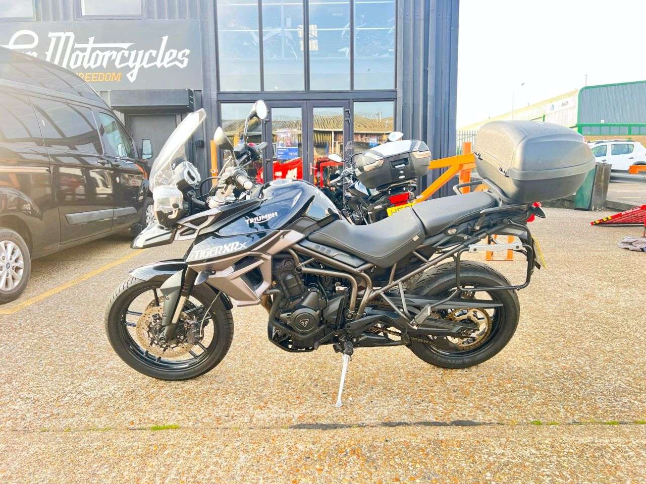 2016 TRIUMPH TIGER 800 2016 TRIUMPH TIGER 800