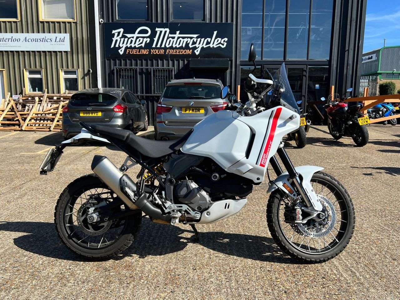 2023 DUCATI DESERTX 2023 DUCATI DESERTX