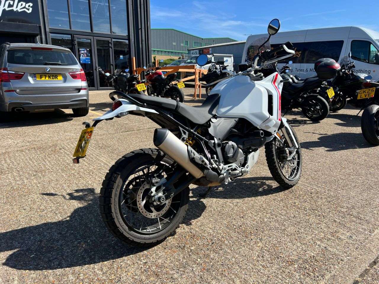 2023 DUCATI DESERTX 2023 DUCATI DESERTX