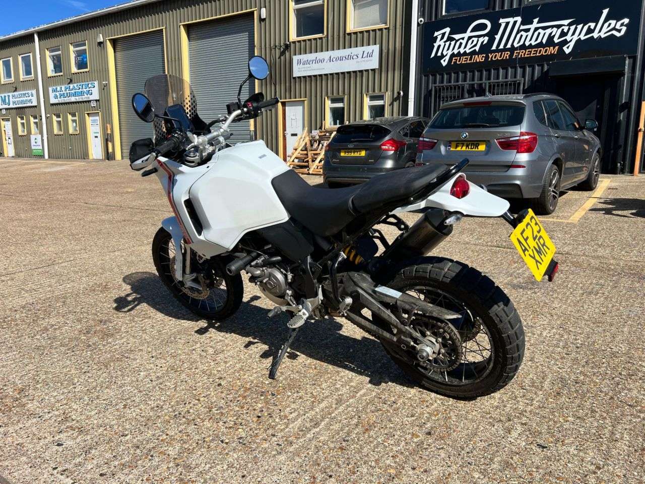 2023 DUCATI DESERTX 2023 DUCATI DESERTX