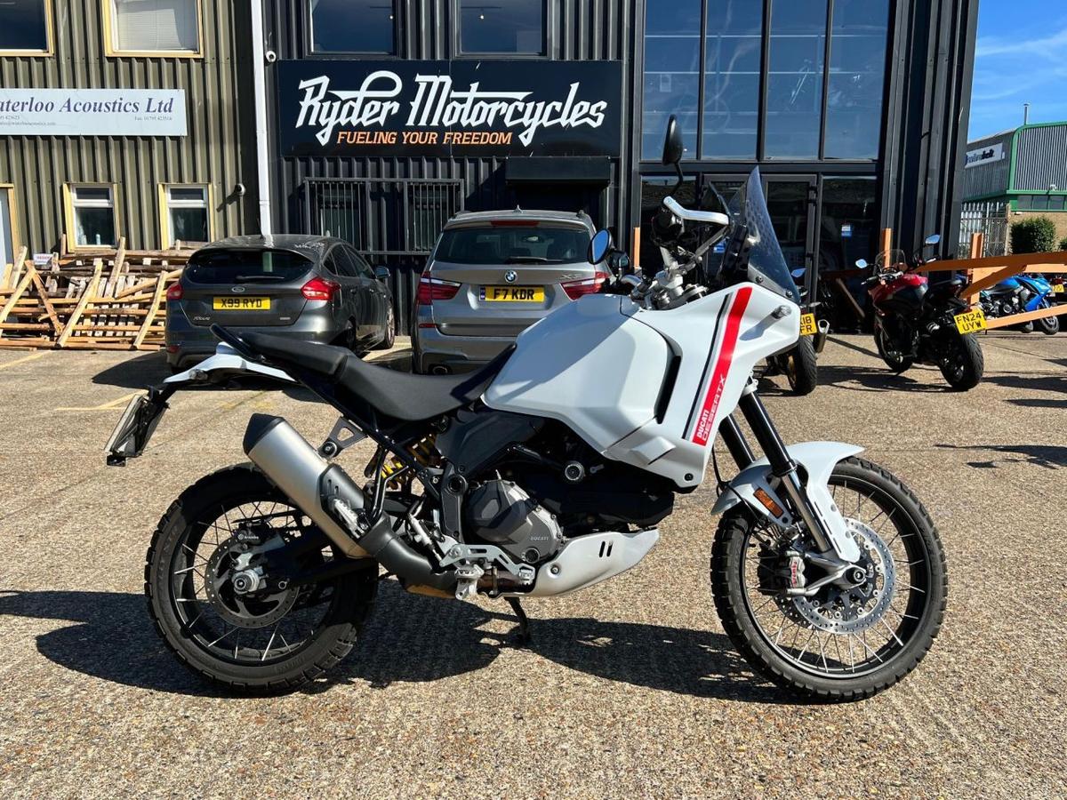 Check out this Ducati Desertx 2023 Petrol Manual