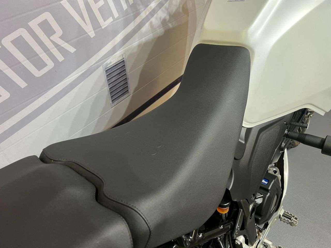 2023 DUCATI DESERTX 2023 DUCATI DESERTX