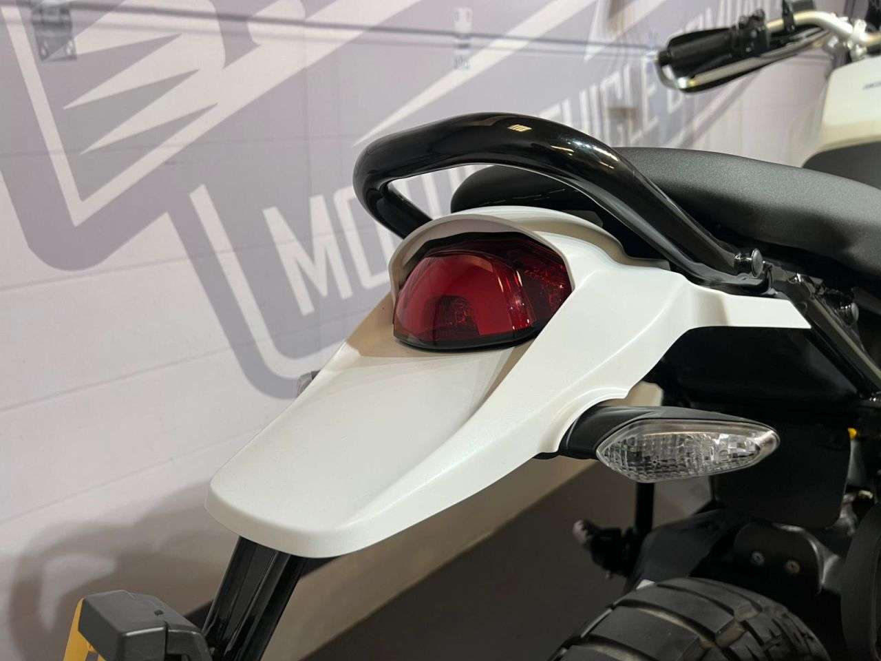 2023 DUCATI DESERTX 2023 DUCATI DESERTX