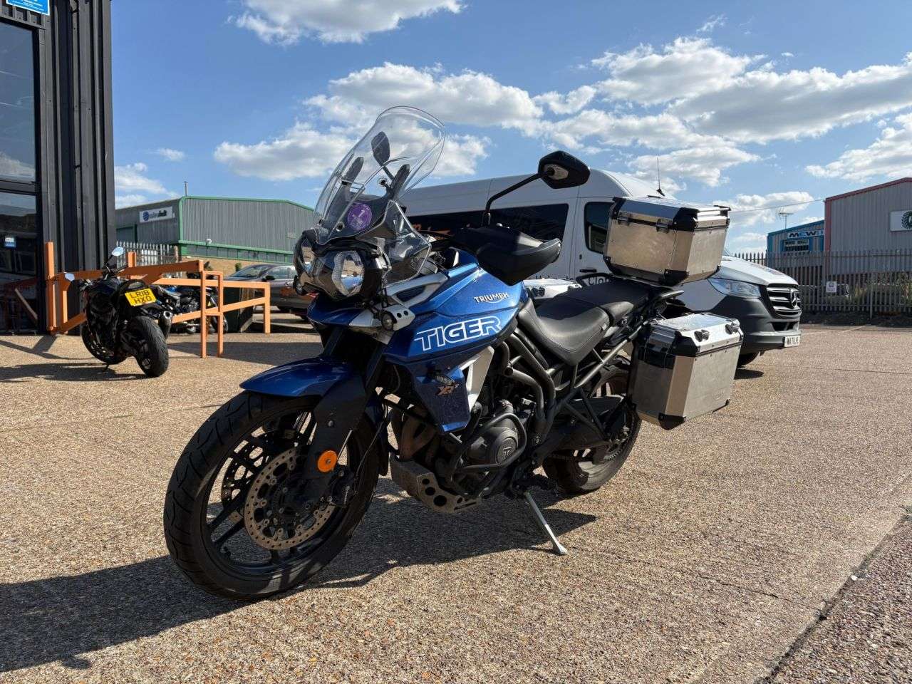 2019 TRIUMPH TIGER 800 2019 TRIUMPH TIGER 800