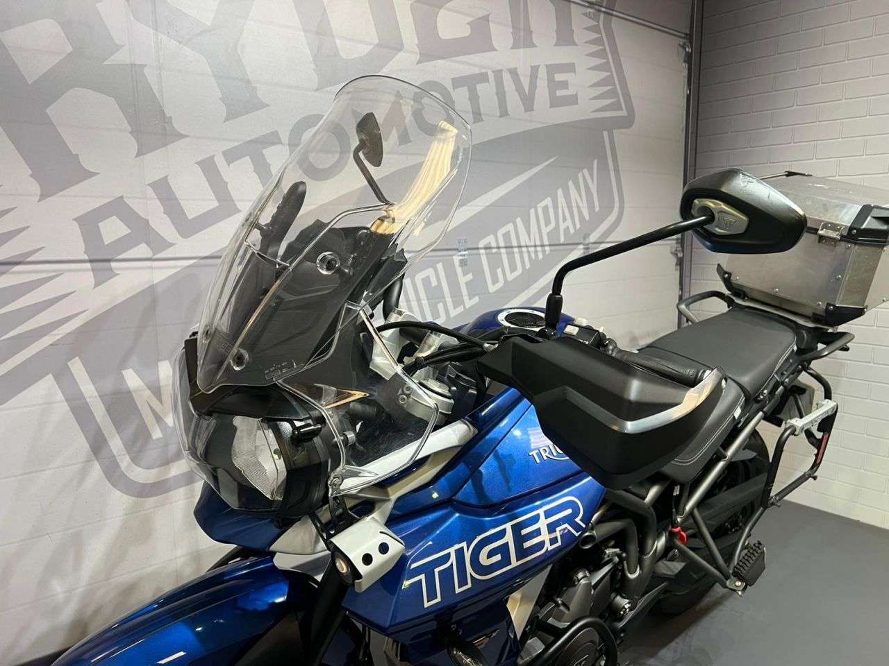 2019 TRIUMPH TIGER 800 2019 TRIUMPH TIGER 800