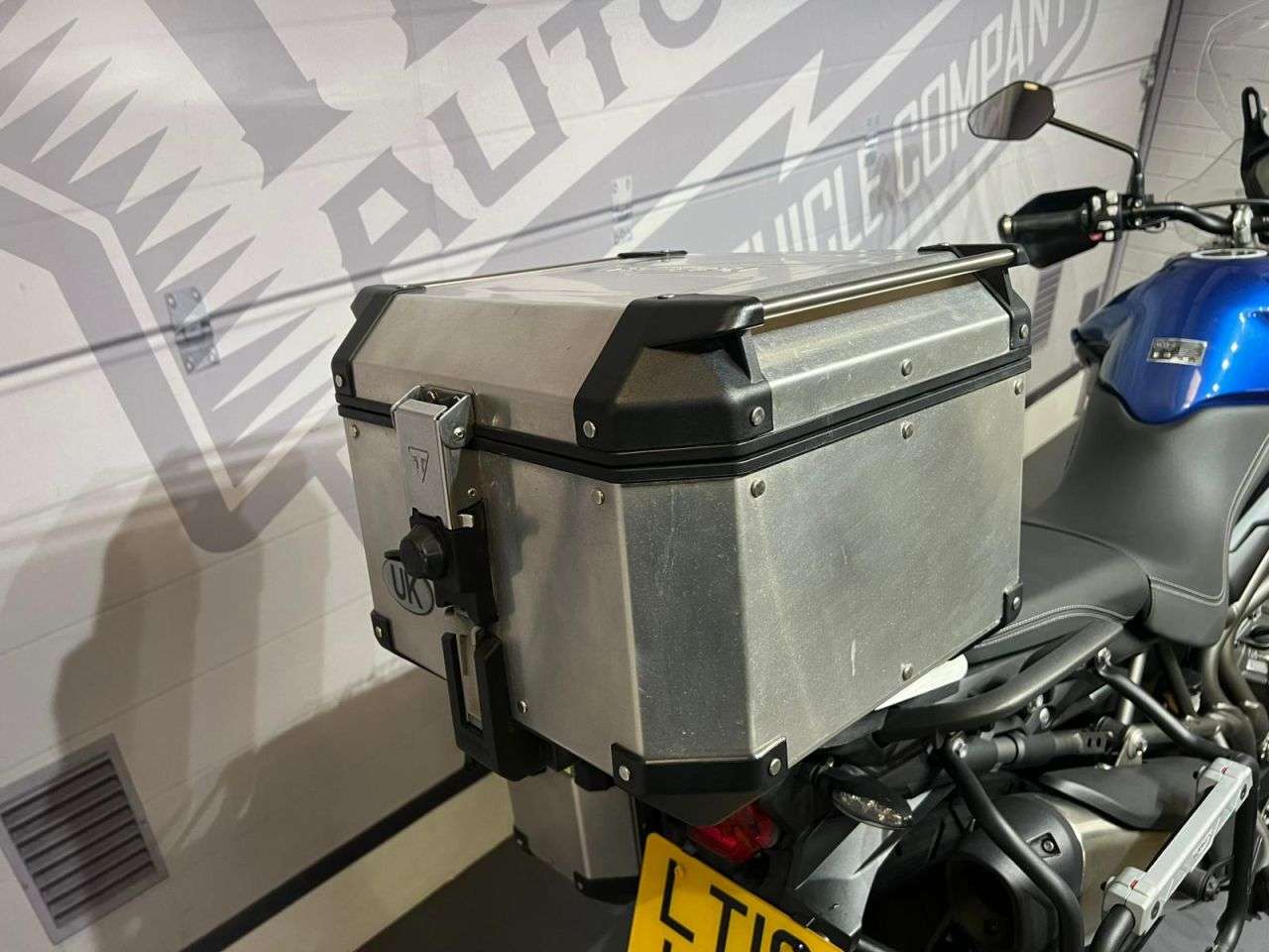 2019 TRIUMPH TIGER 800 2019 TRIUMPH TIGER 800