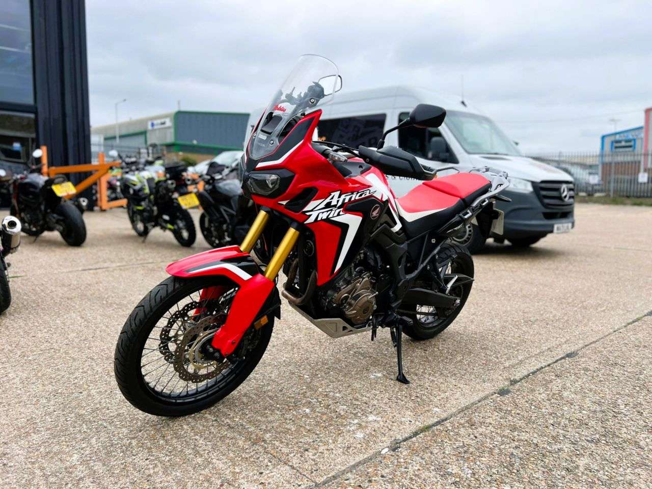 2017 HONDA CRF1000L AFRICA TWIN 2017 HONDA CRF1000L AFRICA TWIN