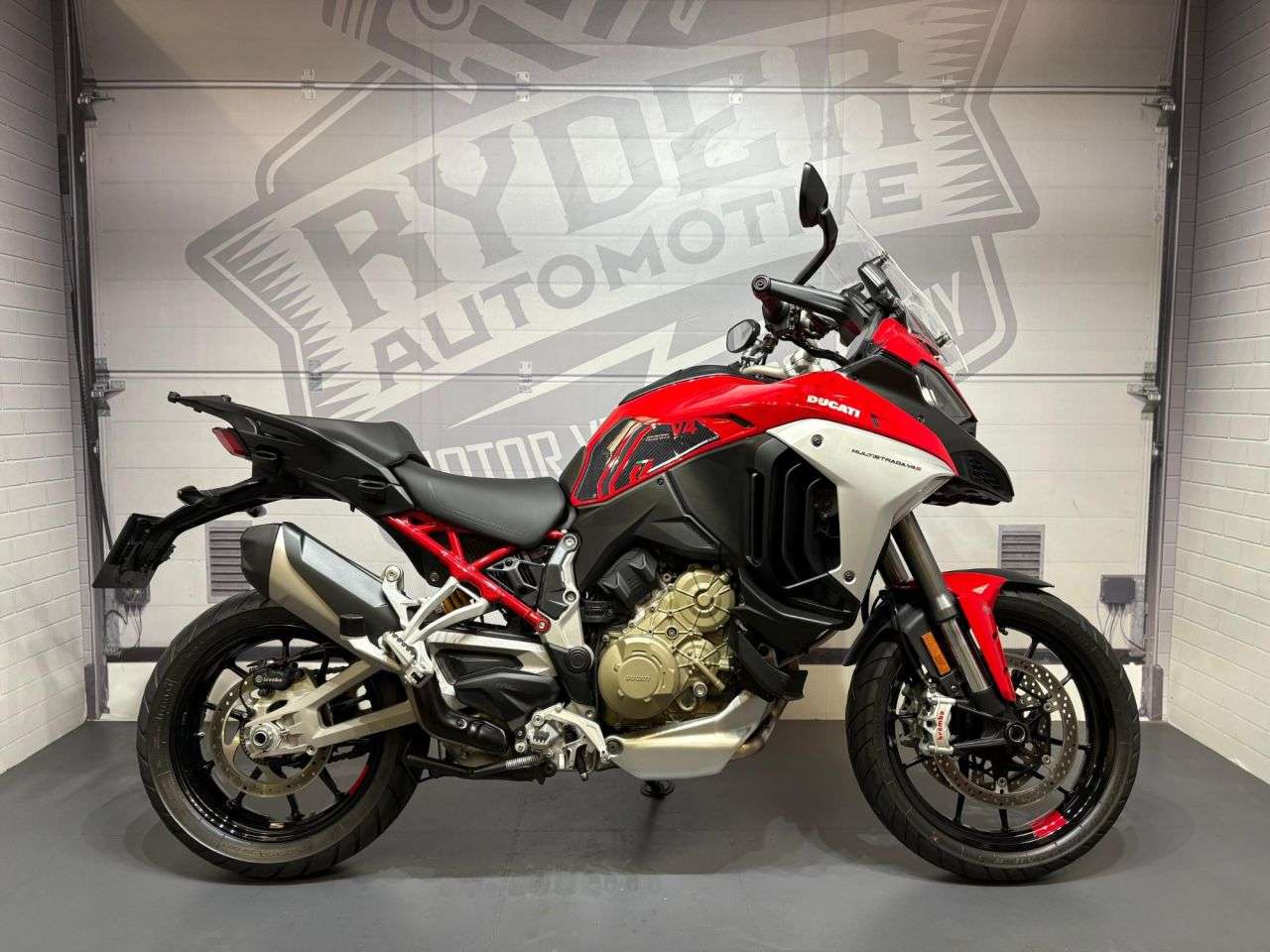 2022 DUCATI MULTISTRADA V4 2022 DUCATI MULTISTRADA V4