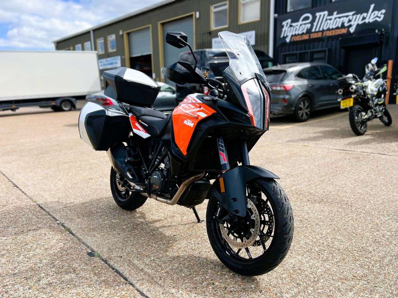 2019 KTM 1290 SUPER ADVENTURE S 2019 KTM 1290 SUPER ADVENTURE S