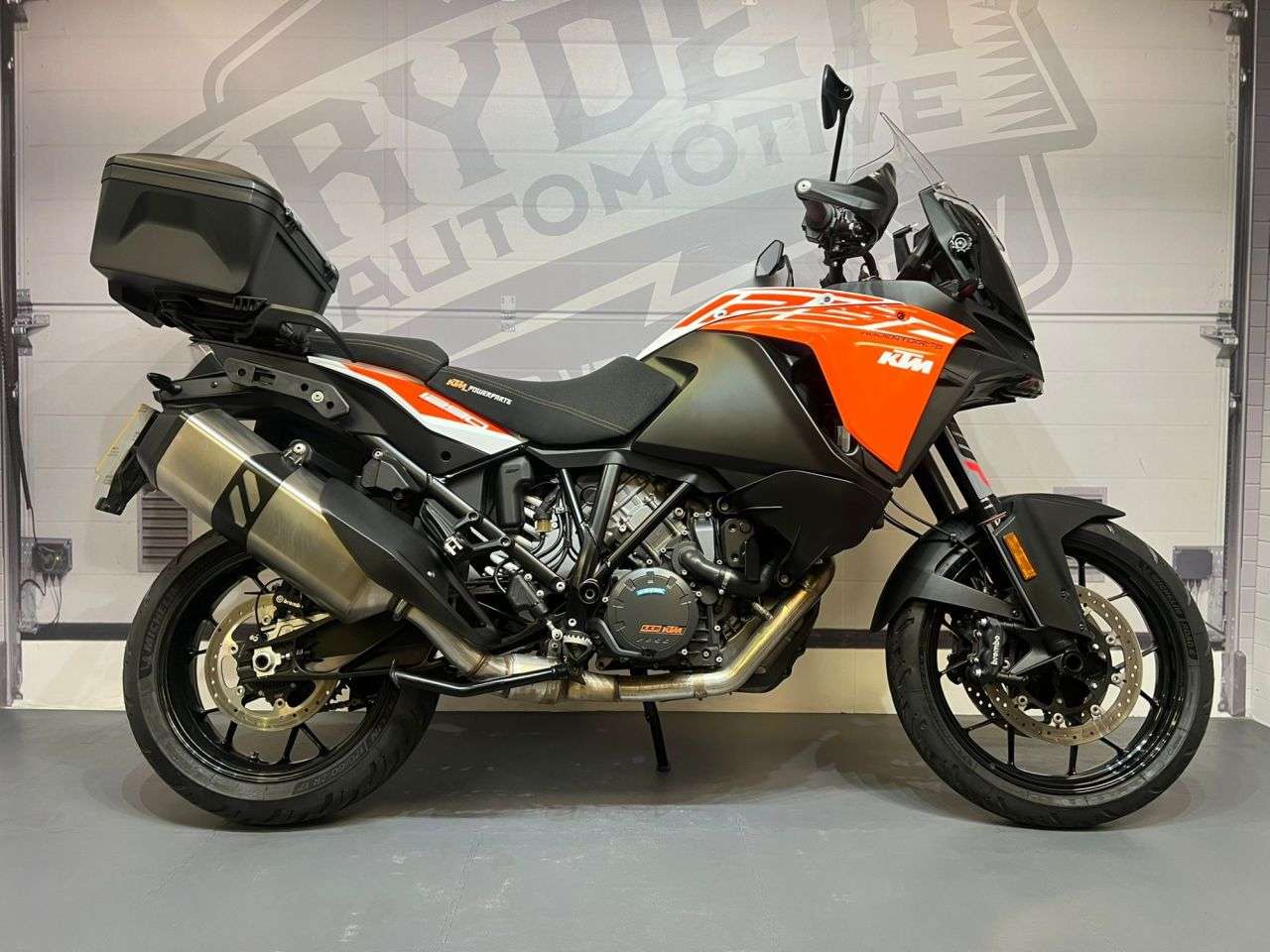 2019 KTM 1290 SUPER ADVENTURE S 2019 KTM 1290 SUPER ADVENTURE S
