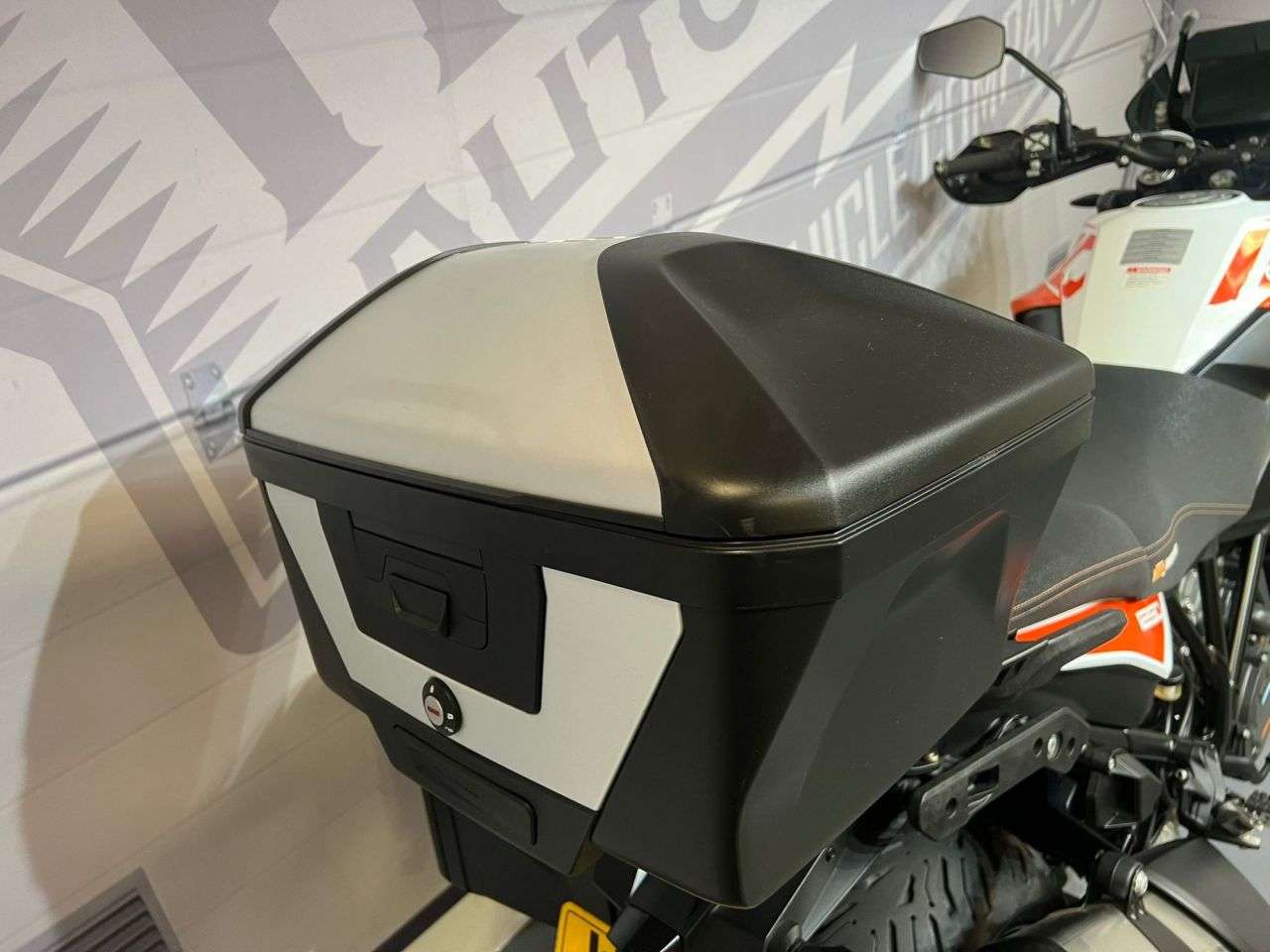 2019 KTM 1290 SUPER ADVENTURE S 2019 KTM 1290 SUPER ADVENTURE S