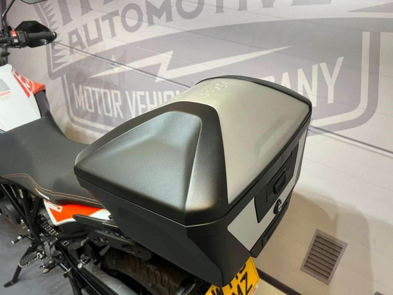 2019 KTM 1290 SUPER ADVENTURE S 2019 KTM 1290 SUPER ADVENTURE S