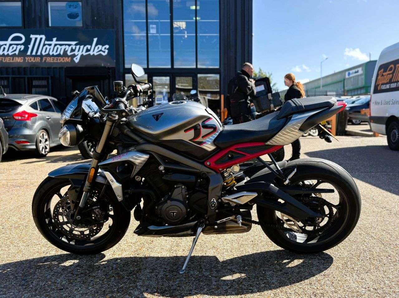 2021 TRIUMPH STREET TRIPLE 765 2021 TRIUMPH STREET TRIPLE 765