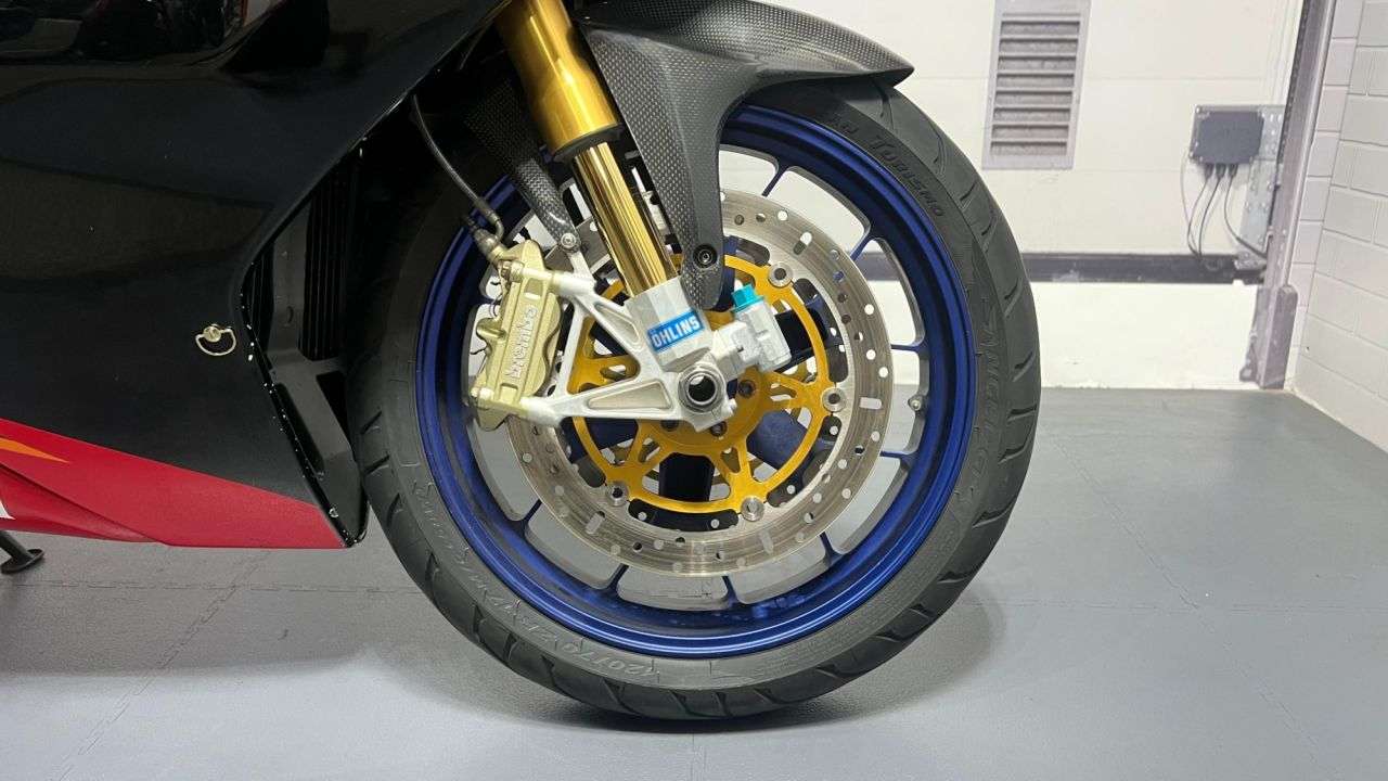 2005 APRILIA RSV MILLE R FACTORY 2005 APRILIA RSV MILLE R FACTORY