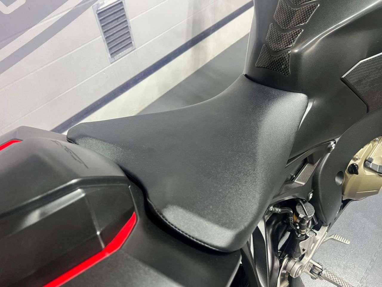 2017 HONDA CBR1000RR FIREBLADE 2017 HONDA CBR1000RR FIREBLADE