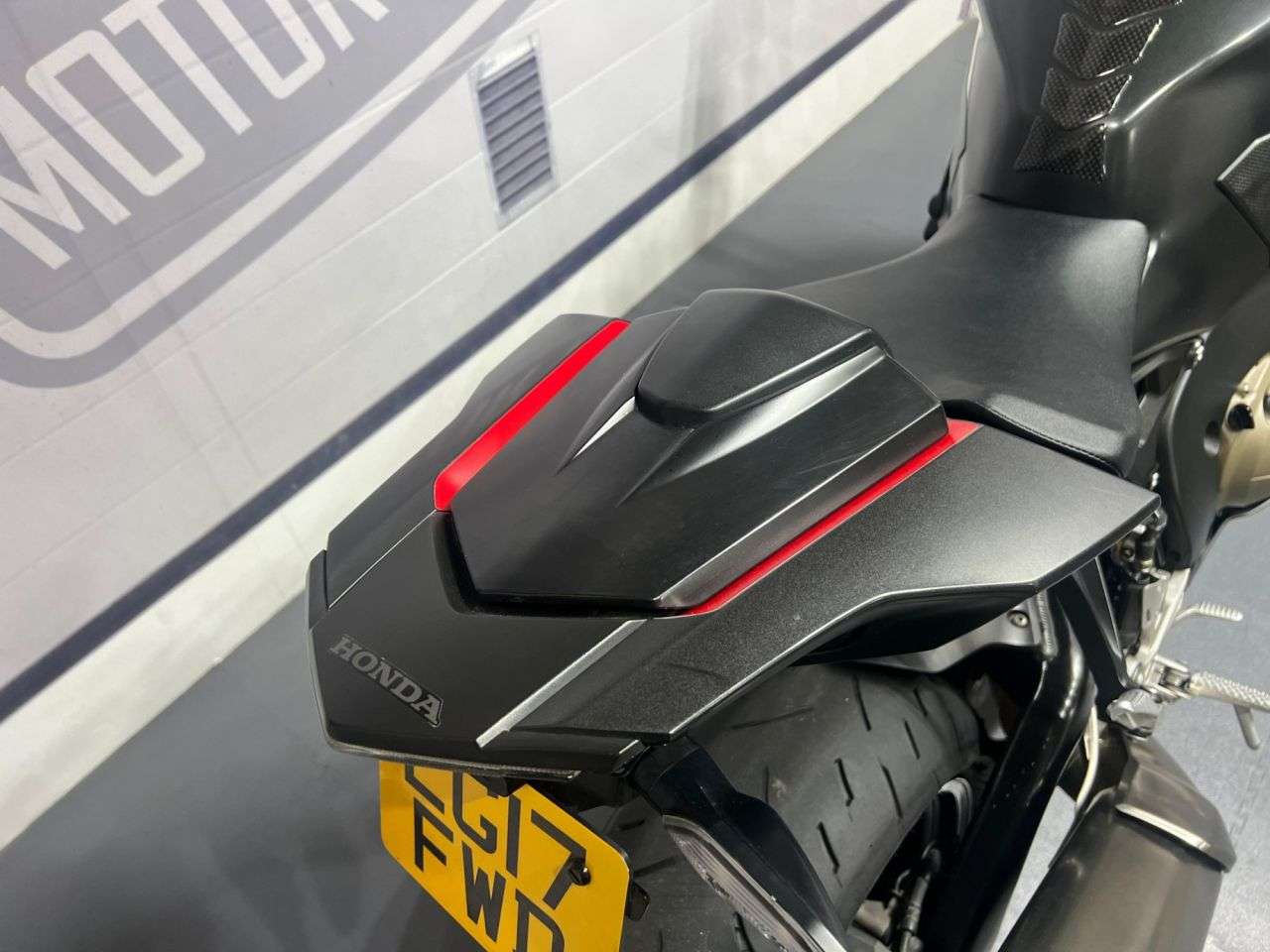 2017 HONDA CBR1000RR FIREBLADE 2017 HONDA CBR1000RR FIREBLADE