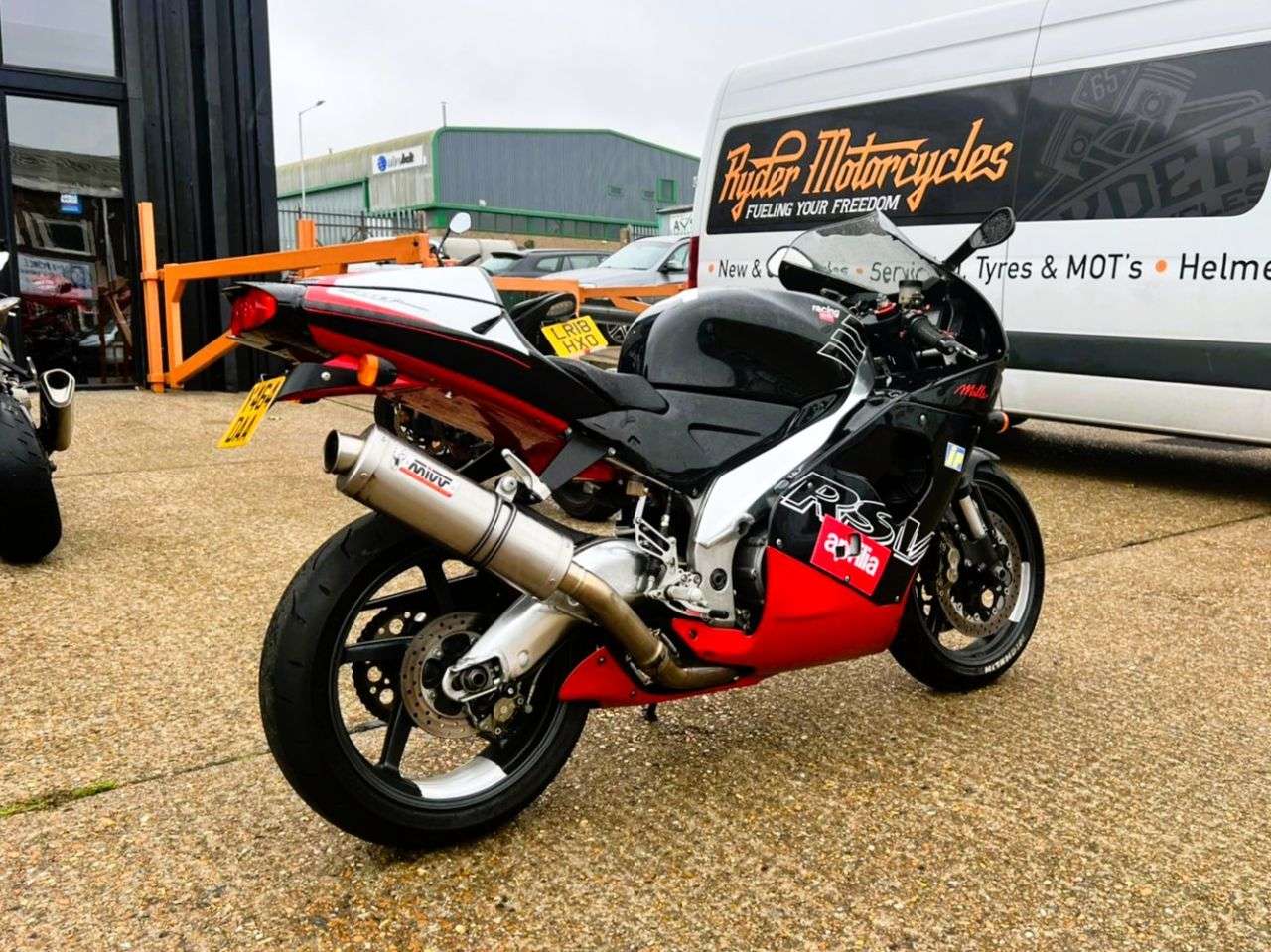 2001 APRILIA RSV MILLE 2001 APRILIA RSV MILLE