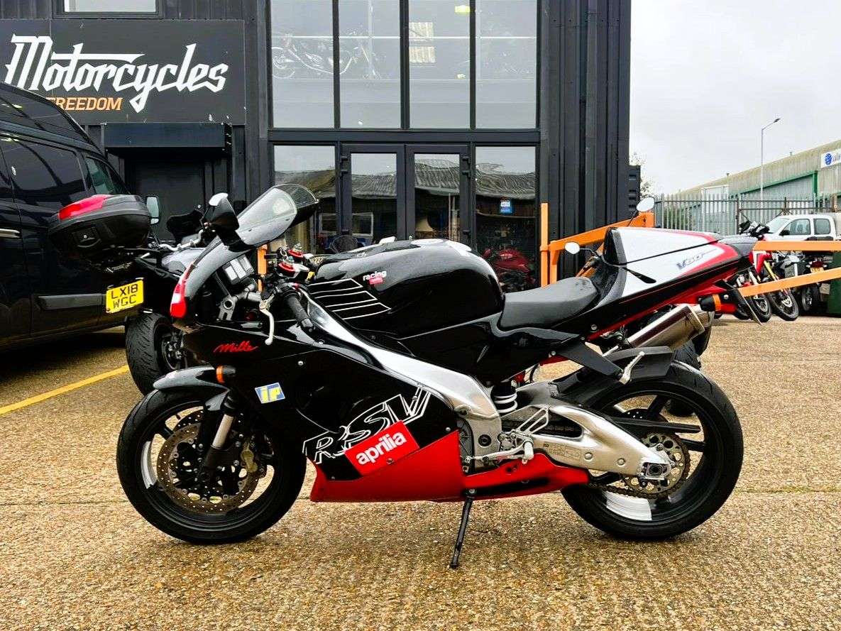 2001 APRILIA RSV MILLE 2001 APRILIA RSV MILLE