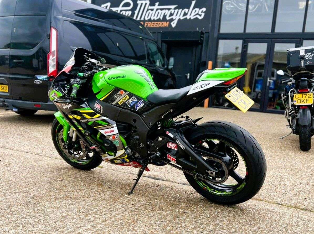 2018 KAWASAKI NINJA ZX-10R 2018 KAWASAKI NINJA ZX-10R