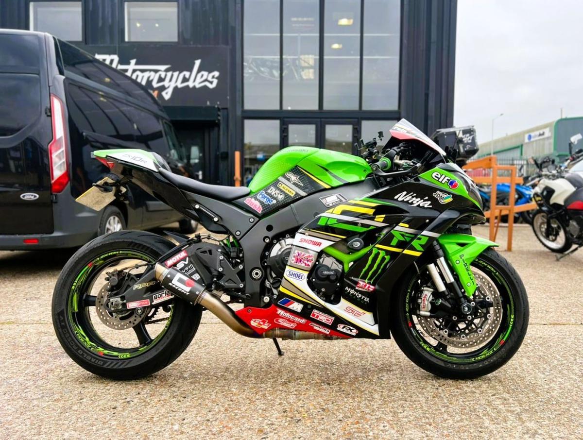 Check out this Kawasaki Ninja Zx-10r 2018 Petrol Manual