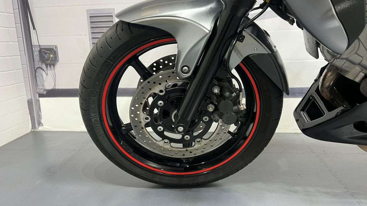 2010 SUZUKI GLADIUS 650 2010 SUZUKI GLADIUS 650