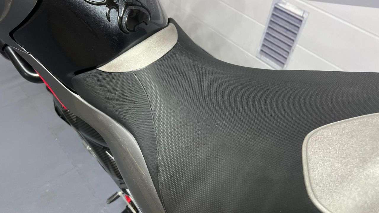 2010 SUZUKI GLADIUS 650 2010 SUZUKI GLADIUS 650