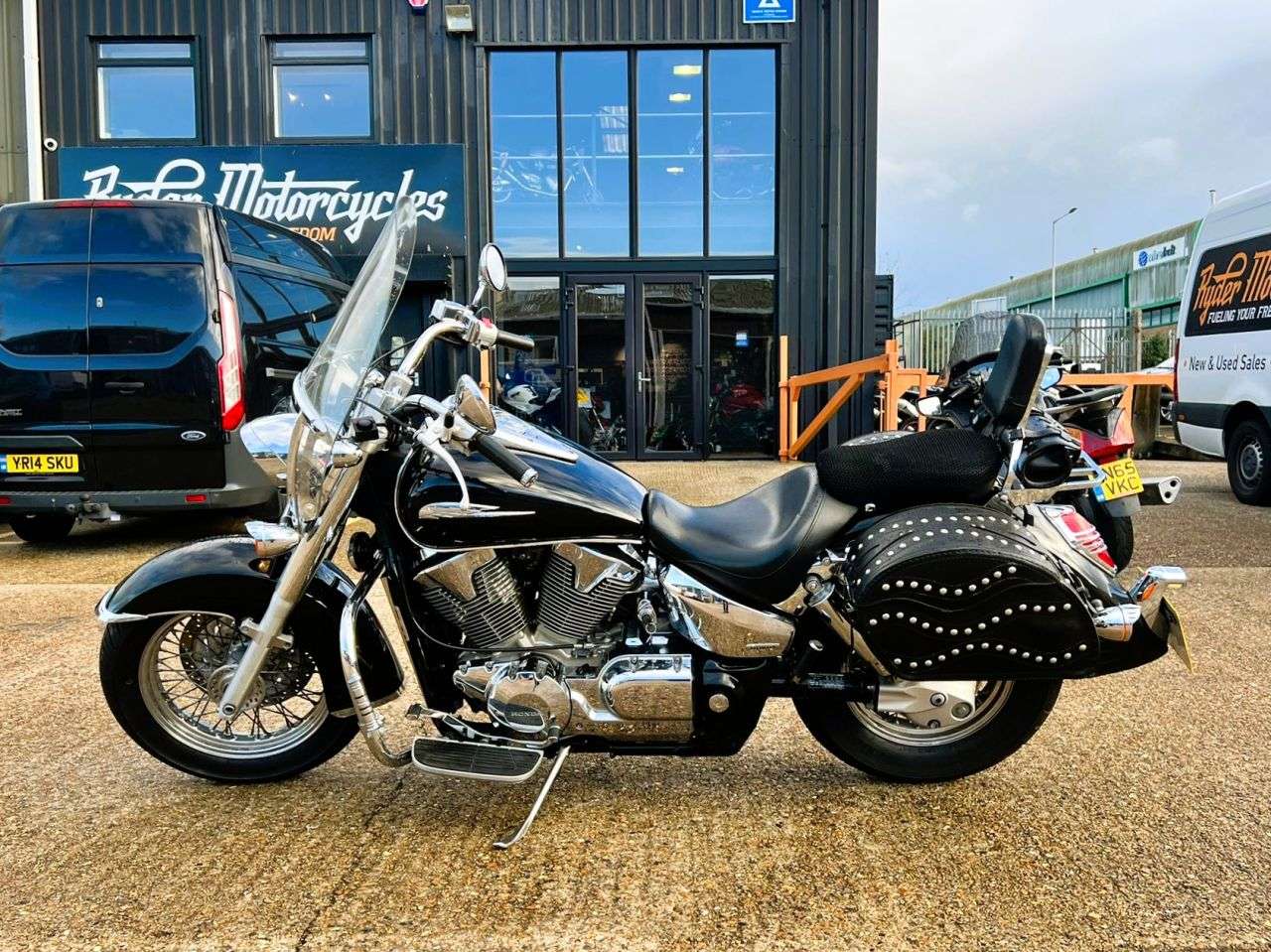 2005 HONDA VTX1300 2005 HONDA VTX1300