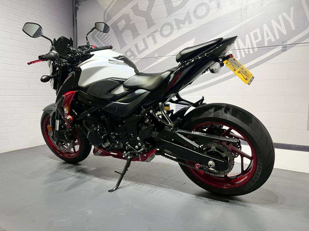 2020 SUZUKI GSX-S750 2020 SUZUKI GSX-S750