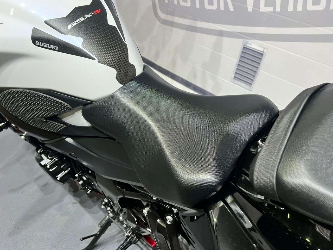 2020 SUZUKI GSX-S750 2020 SUZUKI GSX-S750